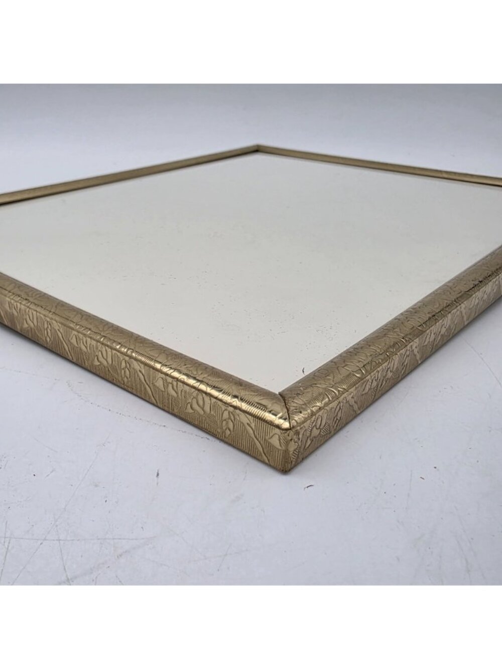 Elegant Gold Tone Metal Picture Frame Black Velvet Back Easel Style 8x10 - Picture 7 of 10